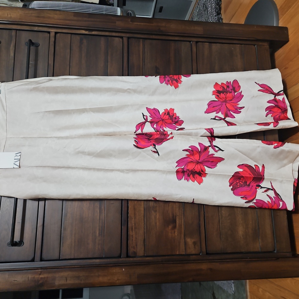 Floral Women's Pants - Picture 4 of 6